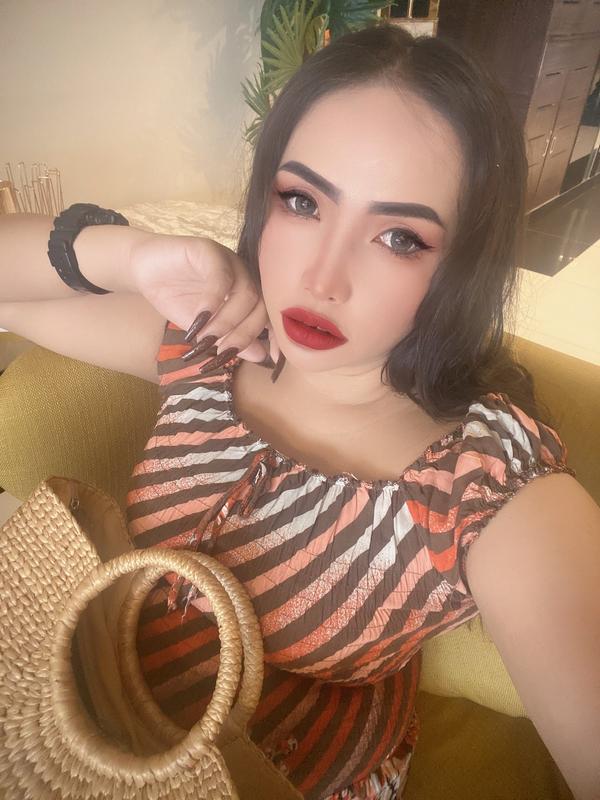 Discover Passion and Elegance with Mana Scarlet Today